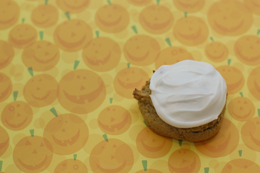 Pumpkin Cookies with Cream Cheese Icing from Tikkido